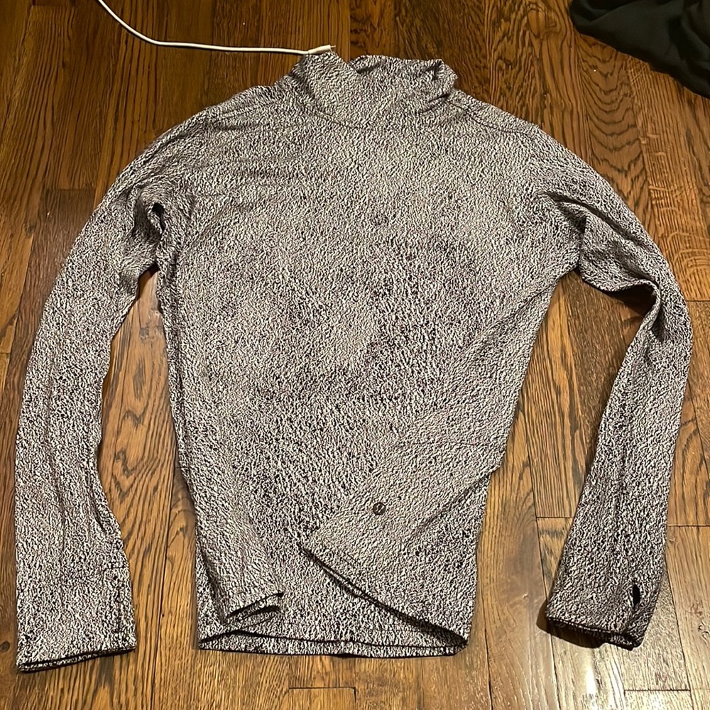 Lululemon size 10 or 12 high neck / turtle neck pullover
